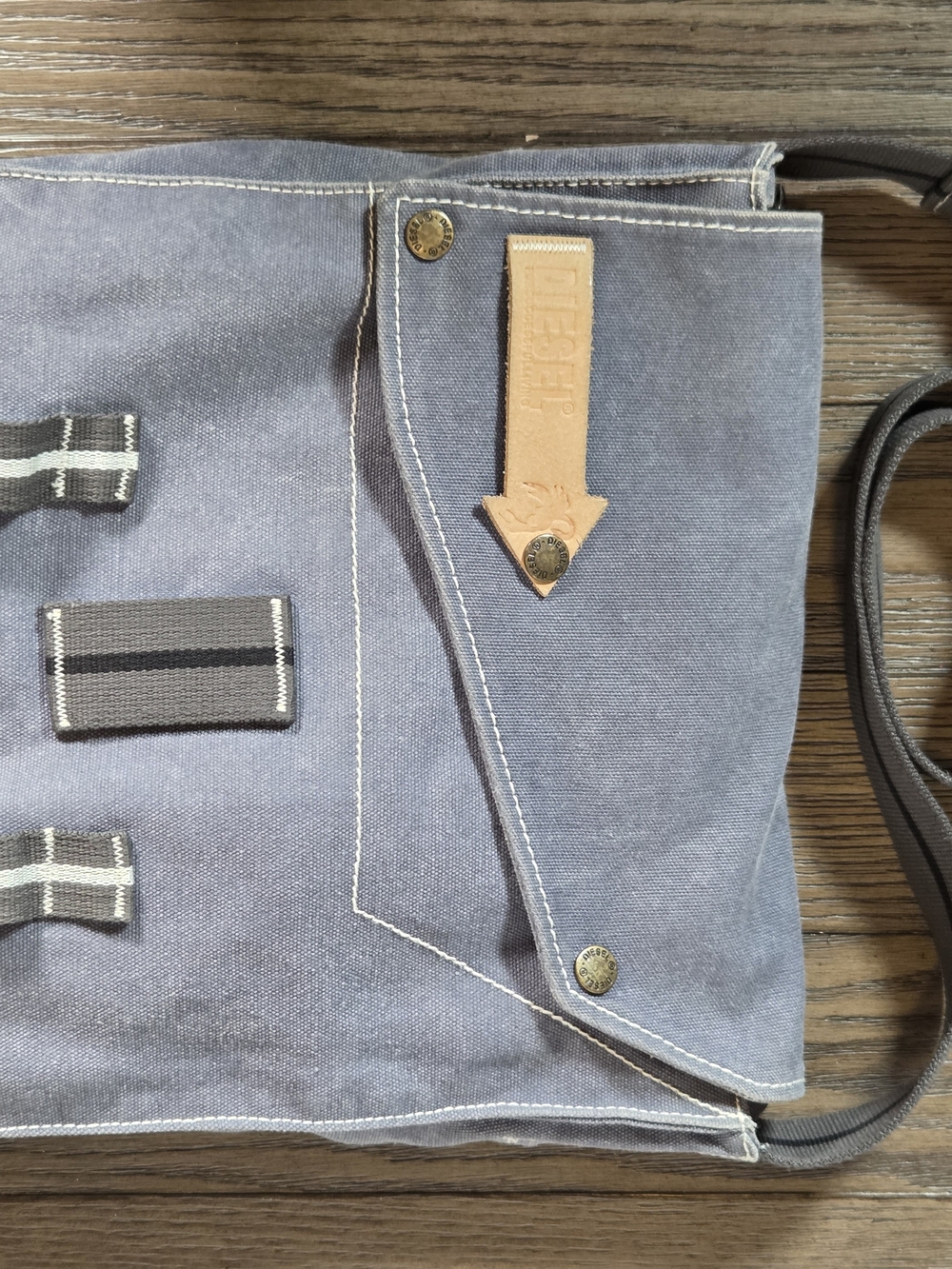 Vtg DIESEL Y2K Distressed Grey Canvas Messenger Bag - Excellent Condition - Picture 4 of 13